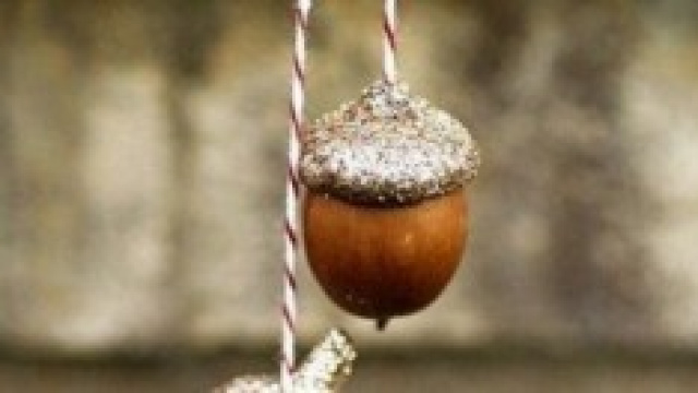 Addobbi di Natale eco chic con il riciclo creativo