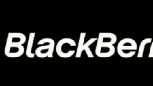 Blackberry Z10, Q10 e Passport: prezzi sul web