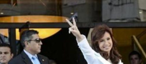 Cristina Fern&aacute;ndez retoma su actividad pol&iacute;tica