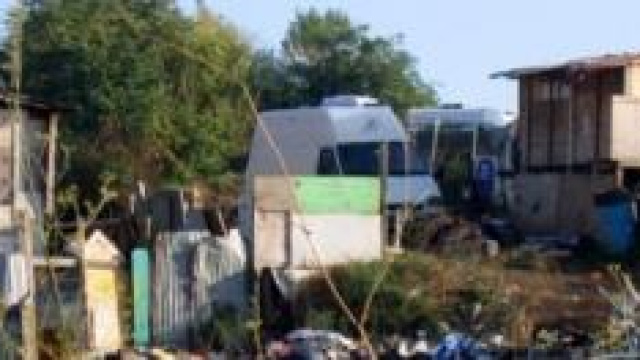 Campo Rom a via di Torrevecchia a Roma