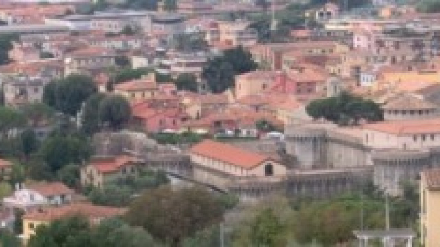 Un'immagine di Sarzana dov'&egrave; avvenuta la rapina