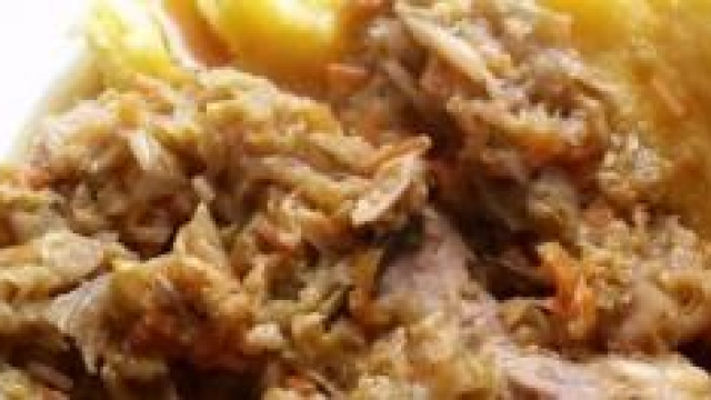Piatto di cassoeula light appena cucinato
