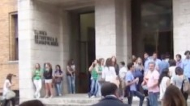 Polemiche due domande annullate ai test Medicina.