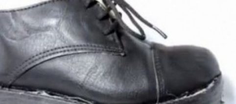 Argentino inventa zapatos para no videntes