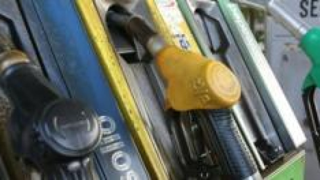 Abbassamento dei prezzi dei carburanti: le info