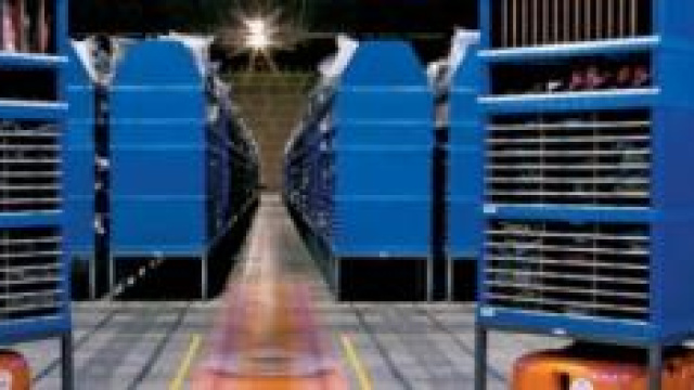 Amazon, Robot Kiva in azione..