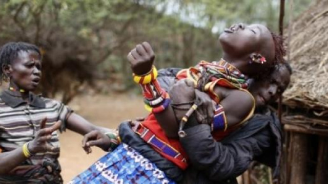 Le immagini del rituale Pokot