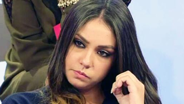 Uomini e Donne news: Sharon criticata dalla Peluso