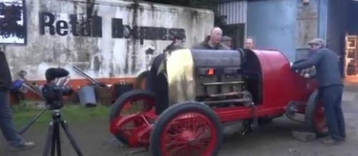 El auto fu&eacute; reconstruido pieza a pieza