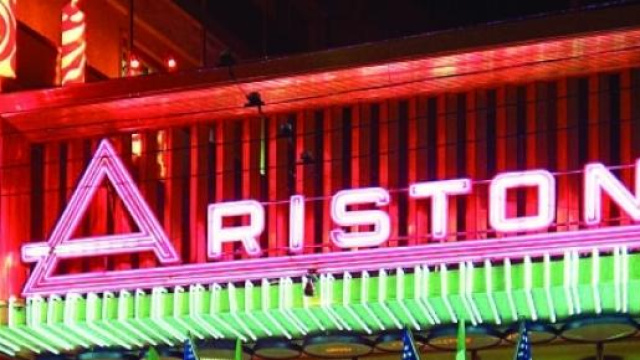 Festival di Sanremo 2015 il cast passa da 16 a 20