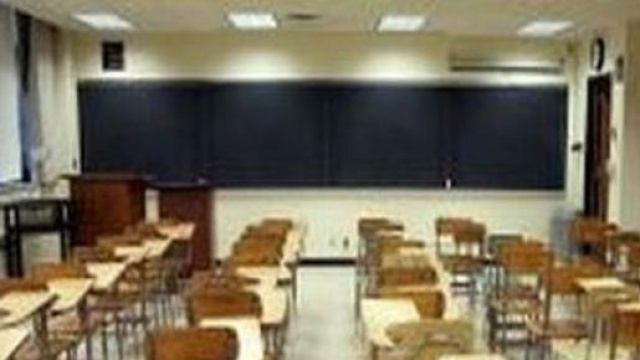 Scuola, le iniziative per gli insegnanti.