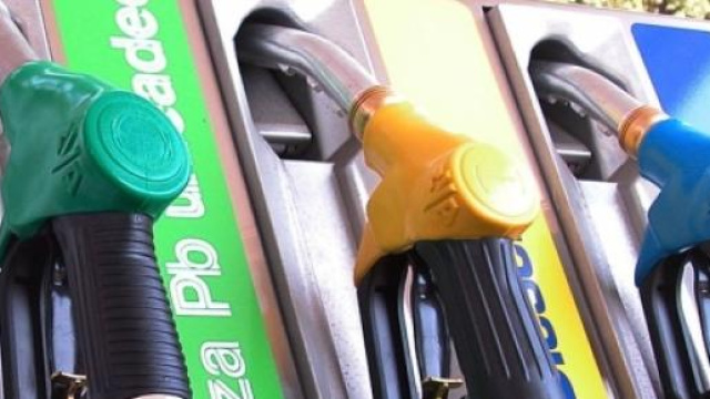 il prezzo del petrolio scende a 58 dollari 