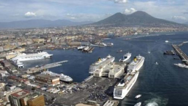 Il Golfo di Napoli visto dall'alto