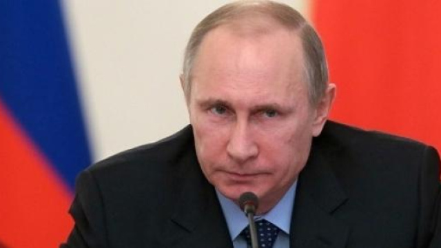 Il presidente russo Putin e il crollo del rublo