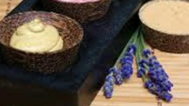 Pelle splendida con lo scrub