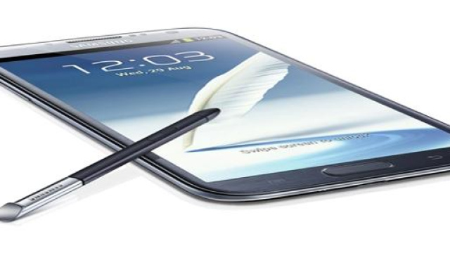 Samsung Galaxy Note Edge, scheda tecnica e offerte