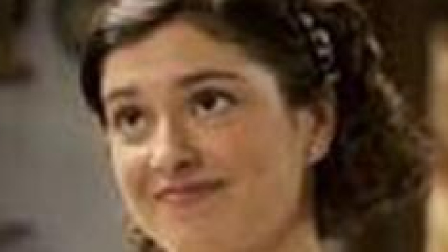Il Segreto: Candela attaccata da Donna Francisca