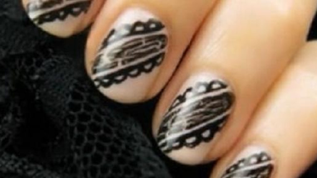 Nail art e decorazioni unghie Natale e Capodanno