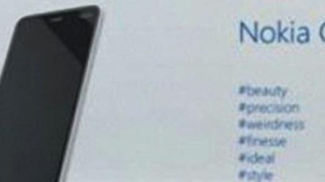 Il nuovo C1, primo smartphone Android di Nokia