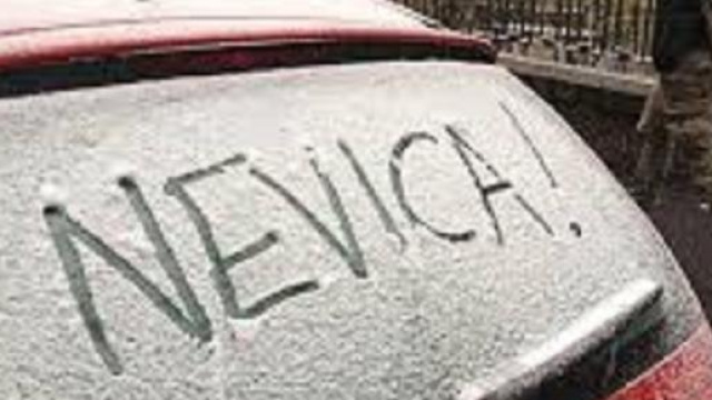 Neve e gelo sono arrivati: primi fiocchi su Milano