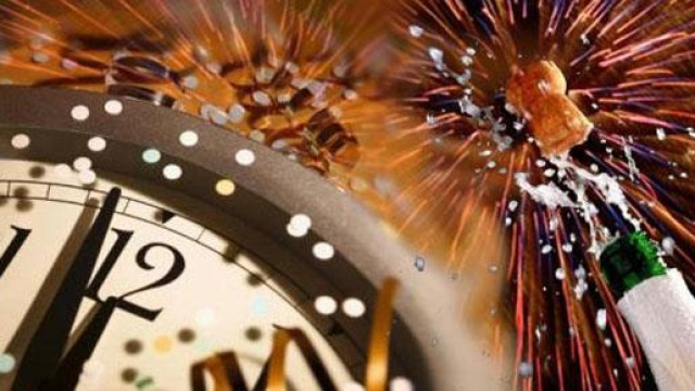 Auguri Capodanno 2015: frasi da dedicare