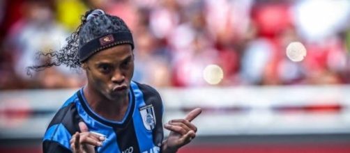 Ronaldinho, el espect&aacute;culo sigue