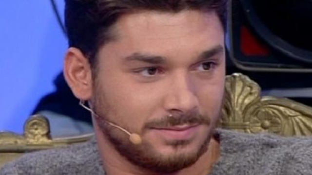 Andrea accetter&agrave; il corteggiamento di Sharon?