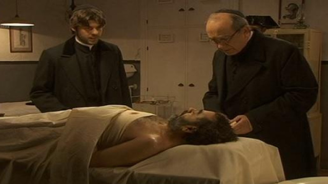 Replica Il Segreto, puntata 9 dicembre 