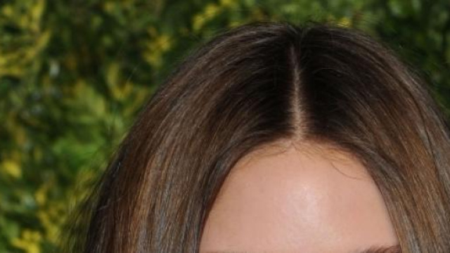 tagli capelli con la riga al centro