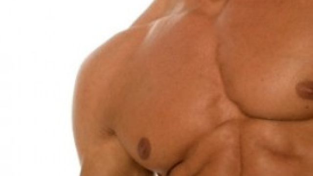Allenamento Bodybuilding, esercizi per i deltoidi