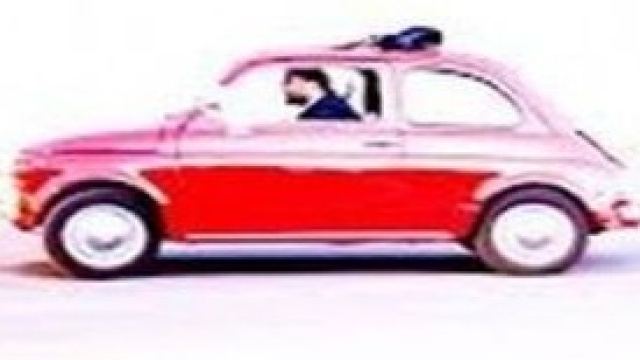 Parroco finisce in un canale con un BMW.