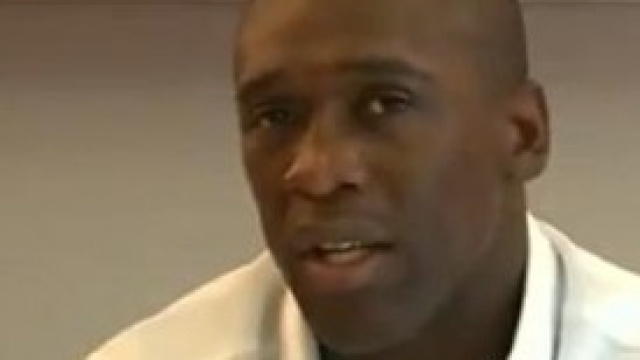 Clarence Seedorf dava l'addio al Milan 