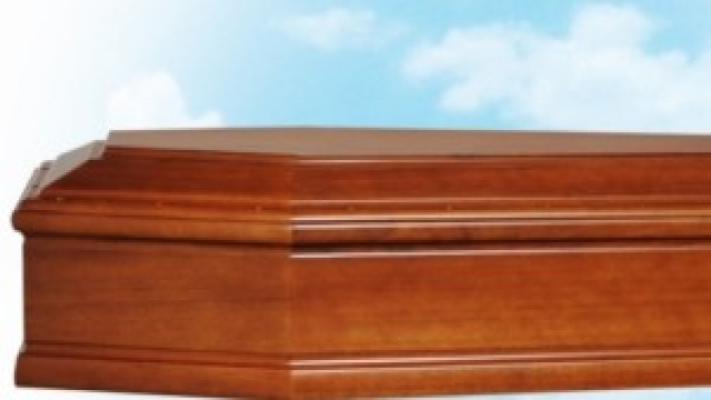 Il caso di morte apparente, ieri i funerali