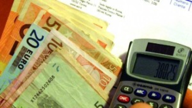 Bollette luce e gas: come risparmiare