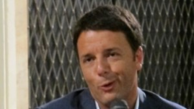 Matteo Renzi impegnato a formare il nuovo governo