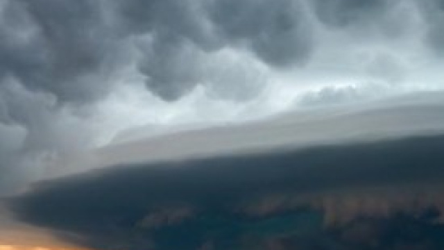 Mike Hollingshead - Tornado 1