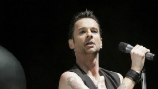 Dave Gahan e i suoi Depeche Mode al Forum 