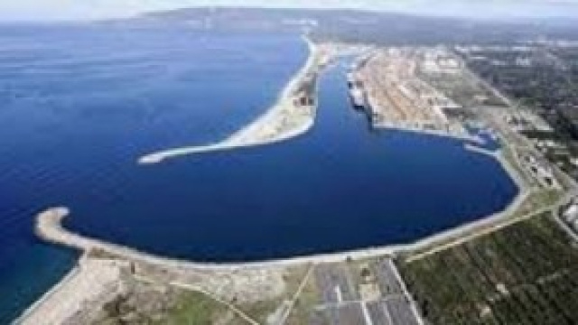 Una veduta del porto di Gioia Tauro