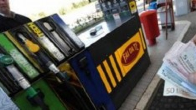 Auto, benzina e gasolio, dal 1 marzo nuovi rincari