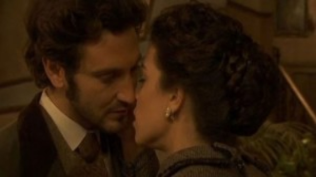 Il Segreto: il bacio tra Gregoria e Tristan