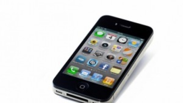  iPhone vs Galaxy, chi vincer&agrave;?