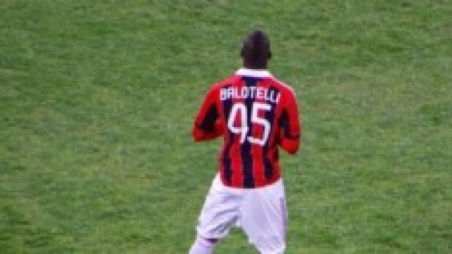 Balotelli cercato dal Tottenham che offre Lamela