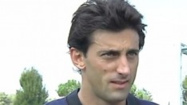 Diego Milito affronta la Roma