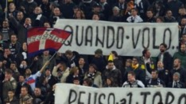 striscioni vergognosi allo juventus stadium