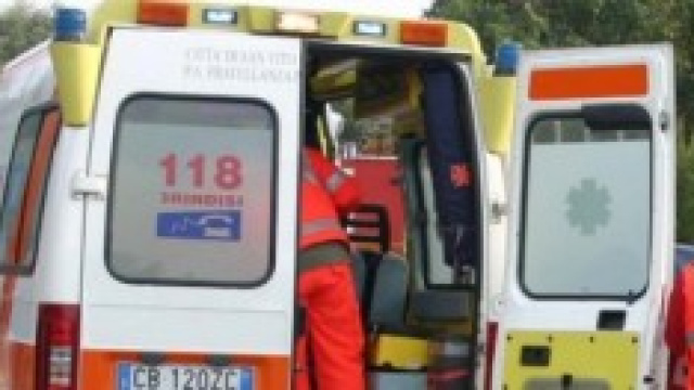 Ambulanza soccorre Mara Aicardi