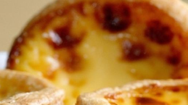 Dolce a base di basta sfoglia