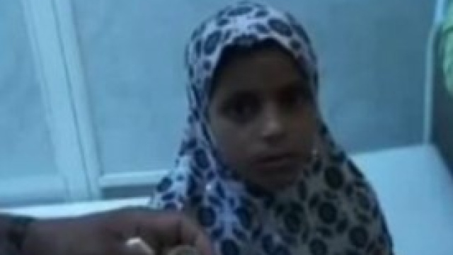 La ragazza dello Yemen che piange pietre