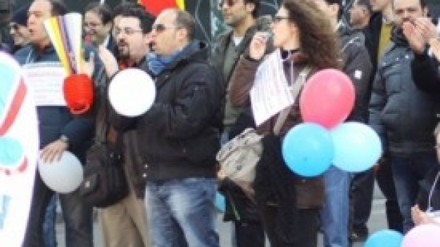 Catania, manifestazione Micron