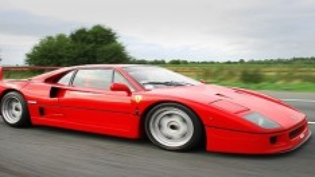 Ferrari Apple auto intelligente