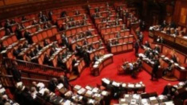 lo stipendio dei parlamentari